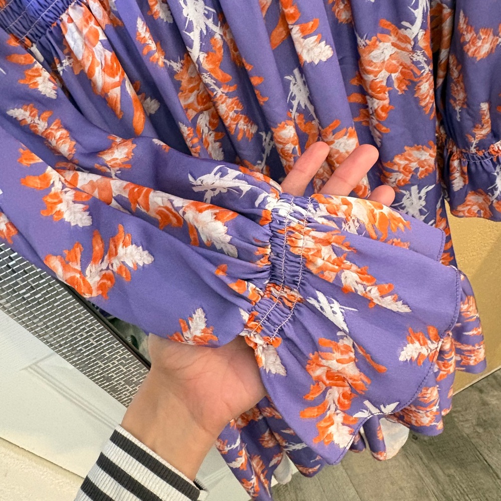 Three Floor Long-Sleeve Midi Dres - Picture 4 of 6